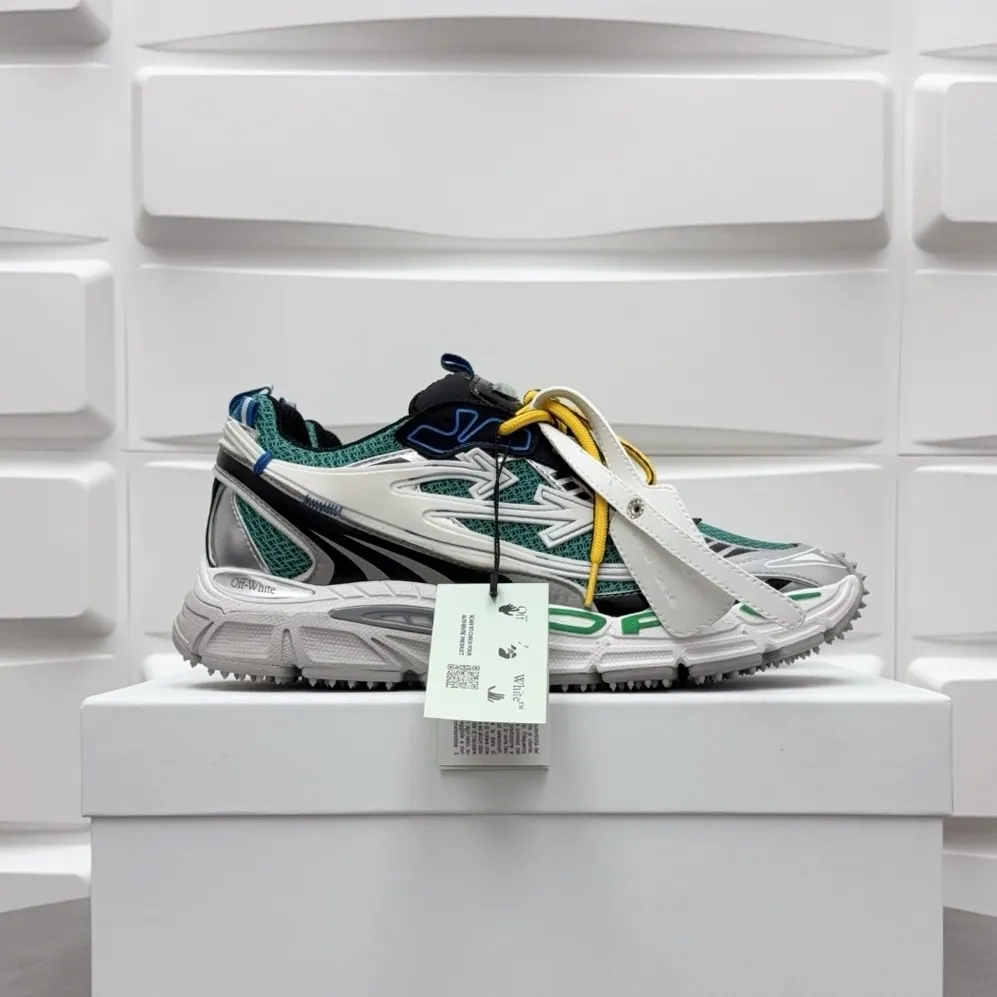 【off- white】P: 720💰Couple style👫, Size: 35-44 (Male 38.45.46 custom-made) High-quality version👊"Out of office" series original mold opening, original lasting, production process 1:1 original version ➰OFF GREY) OFF-WHITE Be Right Back Couple style👫Round toe lace-up arrow pattern low-top lifestyle casual shoes green. A running shoe called the "Be Right Back" sneaker. The design of this sneaker is inspired by Japanese sports aesthetics and craftsmanship, with running performance and principles at its core.